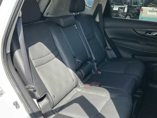 日産 エクストレイル 20Xi 石川県 2018(平30)年 2.6万km ブリリアントホワイトパール 純正９インチナビ/   フルセグTV/CD/DVD/Bluetooth/衝突軽減/プロパイロット/全方位モニター/スマートルームミラー/電動リアゲート/ドライブレコーダー/純正フロアマット/プッシュスタート/スマートキー/ＥＴＣ/ＬＥＤライト