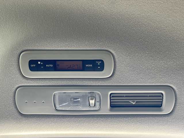 日産 セレナ ハイウェイスター Vセレクション 山口県 2012(平24)年 7.2万km スーパーブラック 株)IDOMが運営する【じしゃロン宇部店】の自社ローン専用車両になります。こちらは現金またはオートローンご利用時の価格です。自社ローンご希望の方は別途その旨お申付け下さい純正ナビ（MP311D-W）　/Ｂｌｕｅｔｏｏｔｈ接続　/フルセグＴＶ　/バックカメラ　/ＥＴＣ　/純正フロアマット　/両側パワースライドドア　/横滑り防止装置　/コーナーセンサー前後　/キセノンヘットライト　/クルーズコントロール