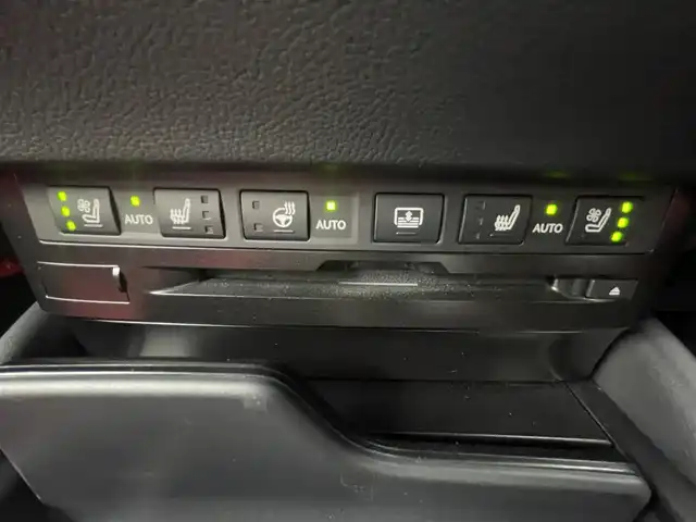レクサス ＥＳ 300h Fスポーツ 茨城県 2019(令1)年 1.5万km ホワイトノーヴァガラスフレーク 純正ナビ/バックカメラ/フルセグ/サンルーフ/TRDエアロ/TRDマフラー/衝突被害軽減ブレーキ/車線逸脱抑制装置/レーダークルーズコントロール/オートマチックハイビーム/クリアランスソナー/ETC2.0/ドラレコ/シートヒーター/ベンチレーション/ステアリングヒーター/社外20インチAW/3眼LEDヘッドライト/スマートキー