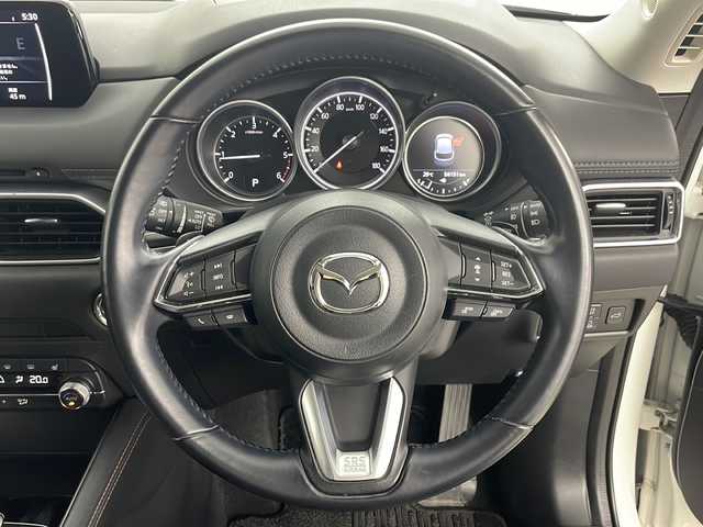 マツダ ＣＸ－５ XD Lパッケージ 道央・札幌 2018(平30)年 5.7万km スノーフレイクホワイトパールマイカ ・純正ナビ&CD&DVD&BT&USB&AUX/・バック/サイドカメラ/・パワーバックドア/・アドバンスト・スマート・シティ・ブレーキ・サポート/・パーキングセンサー/・マツダレーダークルーズコントロール/・ドライバーアテンションアラート/・レーンキープアシストシステム/・ブラインドスポットモニタリング/・交通標識認識システム/・車線逸脱警報システム/・ヘッドアップディスプレイ/・横滑り防止機構/・前方ドライブレコーダー/・ETC/・前席パワーシート/・D席メモリ付きパワーシート/・前席シートヒーター/・ステアリングヒーター/・パドルシフト/・純正フロアマット/・ドアバイザー/・電動格納ミラー/・LEDヘッドライト/・オートライト/・スマートキー/・取扱説明書