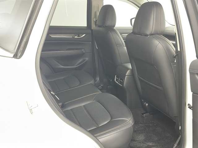マツダ ＣＸ－５ XD Lパッケージ 道央・札幌 2018(平30)年 5.7万km スノーフレイクホワイトパールマイカ ・純正ナビ&CD&DVD&BT&USB&AUX/・バック/サイドカメラ/・パワーバックドア/・アドバンスト・スマート・シティ・ブレーキ・サポート/・パーキングセンサー/・マツダレーダークルーズコントロール/・ドライバーアテンションアラート/・レーンキープアシストシステム/・ブラインドスポットモニタリング/・交通標識認識システム/・車線逸脱警報システム/・ヘッドアップディスプレイ/・横滑り防止機構/・前方ドライブレコーダー/・ETC/・前席パワーシート/・D席メモリ付きパワーシート/・前席シートヒーター/・ステアリングヒーター/・パドルシフト/・純正フロアマット/・ドアバイザー/・電動格納ミラー/・LEDヘッドライト/・オートライト/・スマートキー/・取扱説明書