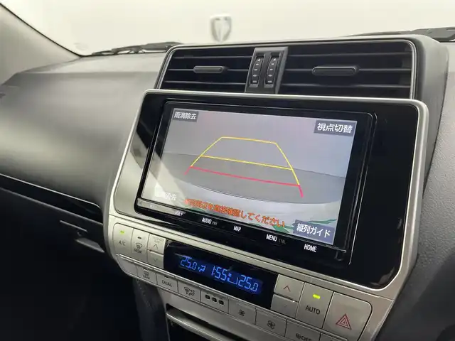 トヨタ ランドクルーザー プラド TX 福井県 2018(平30)年 5.4万km ホワイトパールクリスタルシャイン 純正９インチナビ/CD/DVD/フルセグTV/Bluetooth/AM/FM/バックカメラ /Toyota Safet Sense/・プリクラッシュセーフティ（歩行者［昼］検知機能付衝突回避支援タイプ/ ミリ波レーダー＋単眼カメラ方式）/・レーンディパーチャーアラート/・オートマチックハイビーム/・レーダークルーズコントロール（ブレーキ制御付）/・VSC＆TRC（トラクションコントロール）＋ヒルスタートアシストコントロール（HAC）＋電動センターデフロック/・LEDヘッドランプ［ハイ・ロービーム］/ オートレベリング機能付＋/LEDクリアランスランプ（デイライト機能付）＋ヘッドランプクリーナー/プッシュスタート/スマートキー/純正前方ドライブレコーダー/純正17インチアルミホイール/ルーフレール/フロアマット/前後コーナーセンサー/ビルトインETC/横滑り防止装置/サイドターンランプ付電動格納式リモコンカラードドアミラー（ヒーター付）/LEDハイマウントストップランプ付リヤスポイラー