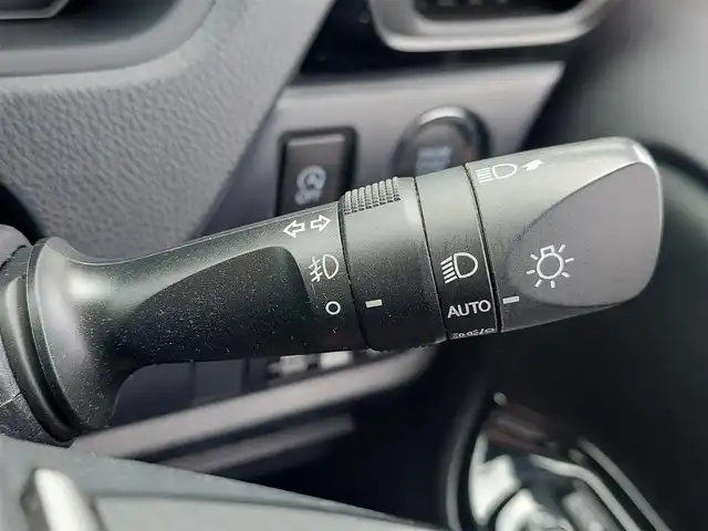 トヨタ ヴォクシー ZS 煌Ⅱ 東京都 2020(令2)年 4.3万km ブラック 純正ナビ/Bluetooth/バックカメラ/トヨタセーフティセンス/クルーズコントロール/LEDヘッドライト/フォグランプ/純正アルミホイール/前後ドライブレコーダー/両側パワースライドドア/ビルトインETC/フルセグテレビ/スペアキー/プッシュスタート/キーレスエントリー/オートマティックハイビーム/コーナーセンサー/純正フロアマット/USB入力端子
