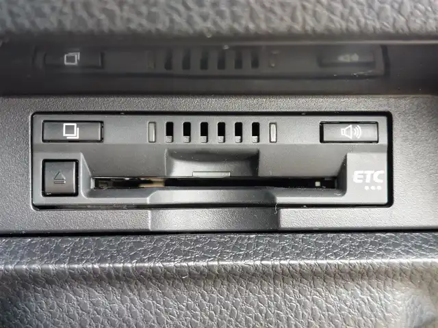 トヨタ ヴォクシー ZS 煌Ⅱ 東京都 2020(令2)年 4.3万km ブラック 純正ナビ/Bluetooth/バックカメラ/トヨタセーフティセンス/クルーズコントロール/LEDヘッドライト/フォグランプ/純正アルミホイール/前後ドライブレコーダー/両側パワースライドドア/ビルトインETC/フルセグテレビ/スペアキー/プッシュスタート/キーレスエントリー/オートマティックハイビーム/コーナーセンサー/純正フロアマット/USB入力端子