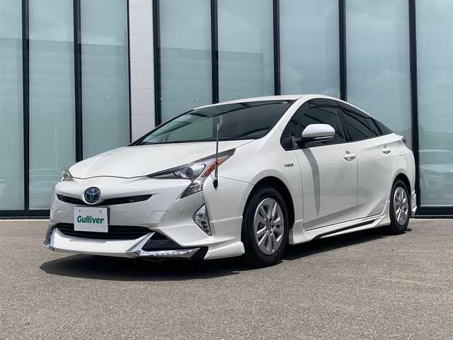 トヨタ プリウス Sセーフティプラス 大阪府 2016(平28)年 4.1万km ホワイトパールクリスタルシャイン 純正ナビ/   フルセグTV/CD/DVD/Bluetooth/バックモニター/社外エアロ/衝突軽減ブレーキ/横滑り防止装置/コーナーセンサー/パーキングアシスト/ヘッドアップディスプレイ/レーダークルーズコントロール/レーンキープアシスト/オートマチックハイビーム/純正フロアマット/プッシュスタート/スマートキー/ビルトインＥＴＣ/ＬＥＤ/禁煙車