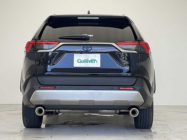 トヨタ ＲＡＶ４ G 愛知県 2024(令6)年 1.9万km アティチュードブラックマイカ 衝突被害軽減ブレーキ/純正10インチディスプレイオーディオナビ（あり）/全方位カメラ/サンルーフ/レーダークルーズコントロール/シートヒーター/エアーシート/フルセグTV/Bluetooth/バックカメラ/電動リアゲート/パワーシート/コーナーセンサー/アルミホイール/ルーフレール/ETC2.0/ブラインドスポットモニター/LEDヘッドライト/ステアリングヒーター/インテリジェントミラー/レーンキープアシスト/オートマチックハイビーム/ステアリングスイッチ/スマートキー/プッシュスタート