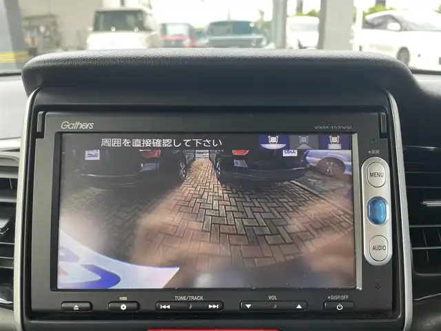 ホンダ Ｎ ＢＯＸ G ターボ Lパッケージ 千葉県 2015(平27)年 10.4万km スマートブラック (株)IDOMが運営する【じしゃロン八千代店】の自社ローン対象車両になります。こちらは現金またはオートローンご利用時の価格です。自社ローンご希望の方は別途その旨お申付け下さい/純正ナビ（VXM-155VSi）/・CD/DVD/・Bluetooth接続/・ワンセグTV/両側パワースライドドア/ETC/バックカメラ/ステアリングリモコン/クルーズコントロール/プッシュスタート/スマートキー/パドルシフト/純正アルミホイール/ターボ車