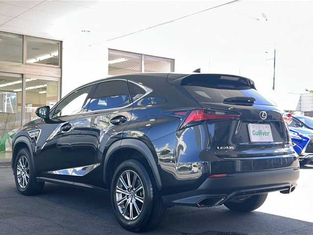 レクサス ＮＸ 300 Iパッケージ 京都府 2020(令2)年 6.3万km グラファイトブラックガラスフレーク ワンオーナー　/純正ＳＤナビ9.8インチ/フルセグＴＶ/Bluetooth/CD/DVD再生機能有/AUX/Miracast/衝突軽減ブレーキ　/茶本革シート/ベンチシート/フルフラットシート/前席パワーシート/D席ポジションメモリー/前席シートヒーター　/全方位カメラ　/前後コーナーセンサー　/前後社外ドライブレコーダー/（DC-DR652)/禁煙車/ＢＳＭ　/パノラマルーフ　/３眼ＬＥＤヘッドライト　/オートライト/オートマチックハイビーム/ウィンカーミラー/パドルシフト/ステアリングヒーター/ブレーキホールド/クルーズコントロール追従有　/レーンキープアシスト/横滑り防止装置/Wサイドエアバッグ/カーテンエアバッグ