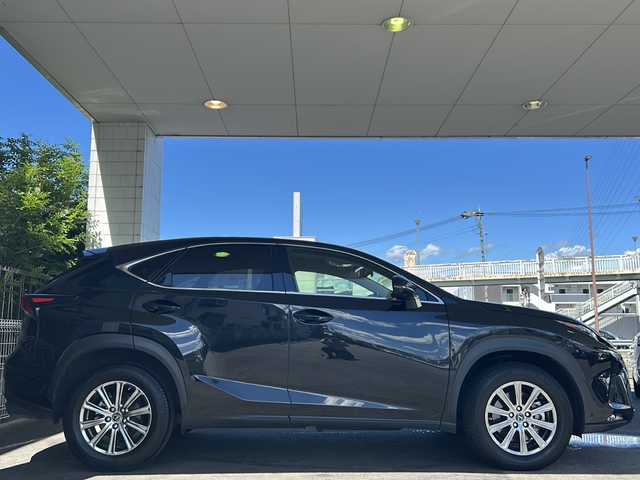 レクサス ＮＸ 300 Iパッケージ 京都府 2020(令2)年 6.3万km グラファイトブラックガラスフレーク ワンオーナー　/純正ＳＤナビ9.8インチ/フルセグＴＶ/Bluetooth/CD/DVD再生機能有/AUX/Miracast/衝突軽減ブレーキ　/茶本革シート/ベンチシート/フルフラットシート/前席パワーシート/D席ポジションメモリー/前席シートヒーター　/全方位カメラ　/前後コーナーセンサー　/前後社外ドライブレコーダー/（DC-DR652)/禁煙車/ＢＳＭ　/パノラマルーフ　/３眼ＬＥＤヘッドライト　/オートライト/オートマチックハイビーム/ウィンカーミラー/パドルシフト/ステアリングヒーター/ブレーキホールド/クルーズコントロール追従有　/レーンキープアシスト/横滑り防止装置/Wサイドエアバッグ/カーテンエアバッグ
