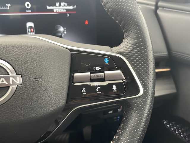 日産 アリア B6 愛知県 2023(令5)年 2.1万km オレンジ プロパイロット/衝突軽減システム/純正12.4型ディズプレイオーディオ　ナビ機能あり/全方位カメラ/クルーズコントロール/シートヒーター　全席/フルセグ/Bluetooth/バックカメラ/電動リアゲート/パワーシート/コーナーセンサー/純正アルミホイール/ルーフレール/ETC2.0/ブラインドスポットモニター/LEDヘッドライト/ステアリングヒーター/インテリジェントミラー/オートマチックハイビーム/ドライブレコーダー/置くだけ充電機/ステアリングスイッチ/スマートキー/プッシュスタート