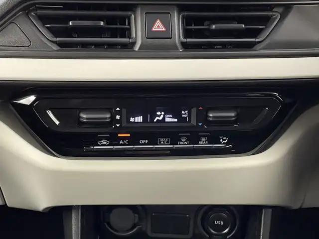 スズキ スイフト XG 新潟県 2024(令6)年 0.4万km キャラバンアイボリーPM 禁煙車/スズキセーフティサポート/純正ディスプレイオーディオ/　　AM/FM/BT/androidauto/applecarplay/アダプティブクルーズコントロール/前席シートヒーター/LEDオートライト/ステアリングスイッチ/ヘッドライトレベライザー/ブラインドスポットモニター/スペアキー/スマートキー