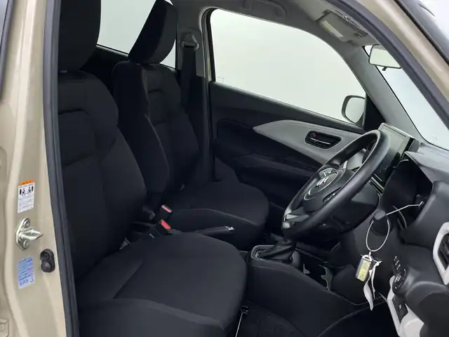 スズキ スイフト XG 新潟県 2024(令6)年 0.4万km キャラバンアイボリーPM 禁煙車/スズキセーフティサポート/純正ディスプレイオーディオ/　　AM/FM/BT/androidauto/applecarplay/アダプティブクルーズコントロール/前席シートヒーター/LEDオートライト/ステアリングスイッチ/ヘッドライトレベライザー/ブラインドスポットモニター/スペアキー/スマートキー