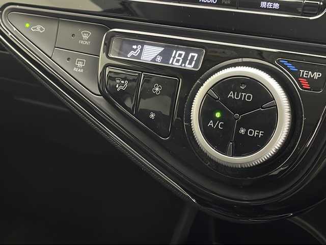 トヨタ アクア G ブラックソフトレザーセレ 宮崎県 2018(平30)年 5.7万km ホワイトパールクリスタルシャイン 禁煙車/トヨタセーフティセンス/純正9型ナビTV/（NSZT-Y66T/CD/DVD/Bluetooth/フルセグTV)/純正バックカメラ/純正LEDオートライト/純正LEDフォグ/純正フロアマット/クルーズコントロール/オートマチックハイビーム/レーンディパーチャーアラート/クリアランスソナー/ウインカードアミラー/ソフトレザーシート/前席シートヒーター/オートエアコン/ピアノブラックパネル/本革巻ハンドル/スマートキー/プッシュエンジンスタート
