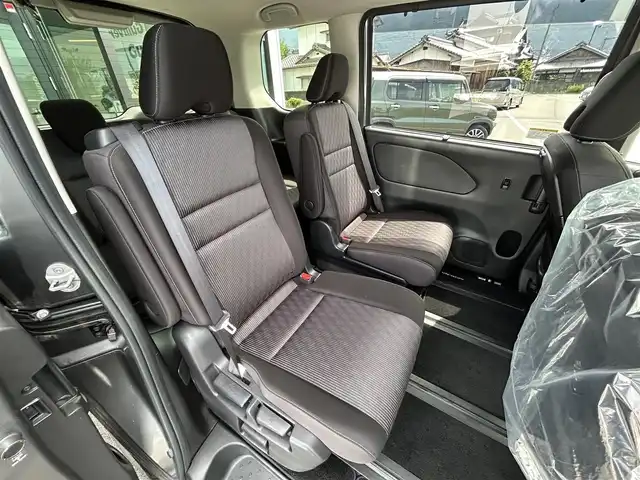 日産 セレナ e－パワー ハイウェイスター V 愛媛県 2020(令2)年 4.5万km ダークメタルグレー 純正7型ナビ/純正11型後席天吊モニター/両側電動スライド/左側ハンズフリースライド/プロパイロット/ブラインドスポットモニター/全周囲カメラ/純正ドライブレコーダー/前席温シート/ステアリングヒーター/ステアリングリモコン/電格ミラー/電動パーキングブレーキ/AutoHold/USB充電/LEDヘッドライト/純正ドアバイザー/現状サマー(純正AW)(195/65/R15)/DUNLOP ENASAVE RV505