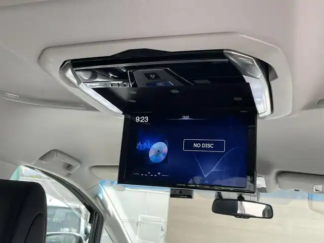 トヨタ ヴェルファイア Z Gエディション 長野県 2019(令1)年 3.4万km ホワイトパールクリスタルシャイン 社外ナビ（FM/AM、CD、DVD、BT、USB）/バックカメラ/フルセグテレビ/クルーズコントロール追従有/ビルトインETC2.0/電動リアゲート/レーンキープアシスト/ALPINEフリップダウンモニター/全席パワーシート/前席シートヒーター/フルモデリスタ/盗難防止装置/衝突軽減システム/前方ドライブレコーダー/純正フロアマット/純正１８AW/後部席サンシェード/前席シートヒーター/前席エアシート/メモリシート/ステアリングヒーター/両側パワースライドドア/前後コーナーセンサー/電動リアゲート/革ステアリング/オットマン/スペアキー（１本）/LEDオートライト/オートマチックハイビーム/ダブルサイドエアバック/カーテンエアバック/カーアロマ/エンジンスターター/保証書、取扱説明書/スペアキー（１本）