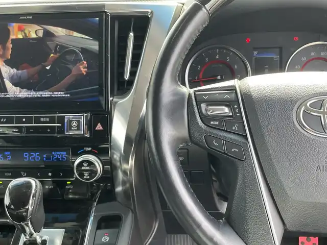 トヨタ ヴェルファイア Z Gエディション 長野県 2019(令1)年 3.4万km ホワイトパールクリスタルシャイン 社外ナビ（FM/AM、CD、DVD、BT、USB）/バックカメラ/フルセグテレビ/クルーズコントロール追従有/ビルトインETC2.0/電動リアゲート/レーンキープアシスト/ALPINEフリップダウンモニター/全席パワーシート/前席シートヒーター/フルモデリスタ/盗難防止装置/衝突軽減システム/前方ドライブレコーダー/純正フロアマット/純正１８AW/後部席サンシェード/前席シートヒーター/前席エアシート/メモリシート/ステアリングヒーター/両側パワースライドドア/前後コーナーセンサー/電動リアゲート/革ステアリング/オットマン/スペアキー（１本）/LEDオートライト/オートマチックハイビーム/ダブルサイドエアバック/カーテンエアバック/カーアロマ/エンジンスターター/保証書、取扱説明書/スペアキー（１本）
