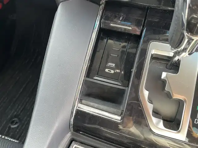 トヨタ ヴェルファイア Z Gエディション 長野県 2019(令1)年 3.4万km ホワイトパールクリスタルシャイン 社外ナビ（FM/AM、CD、DVD、BT、USB）/バックカメラ/フルセグテレビ/クルーズコントロール追従有/ビルトインETC2.0/電動リアゲート/レーンキープアシスト/ALPINEフリップダウンモニター/全席パワーシート/前席シートヒーター/フルモデリスタ/盗難防止装置/衝突軽減システム/前方ドライブレコーダー/純正フロアマット/純正１８AW/後部席サンシェード/前席シートヒーター/前席エアシート/メモリシート/ステアリングヒーター/両側パワースライドドア/前後コーナーセンサー/電動リアゲート/革ステアリング/オットマン/スペアキー（１本）/LEDオートライト/オートマチックハイビーム/ダブルサイドエアバック/カーテンエアバック/カーアロマ/エンジンスターター/保証書、取扱説明書/スペアキー（１本）