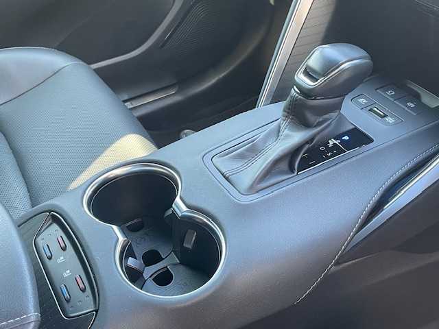 トヨタ ハリアー ハイブリッド Z レザーパッケージ 愛知県 2020(令2)年 5.4万km プレシャスブラックパール トヨタセーフティセンス　/ナビ　/全方位カメラ　/アダプティブクルーズコントロール　/レザーシート　/シートベンチレーション　/パワーシート　/ビルトインＥＴＣ2.0　/パワーバックドア　/クリアランスソナー　/寒冷地仕様　/スマートキー