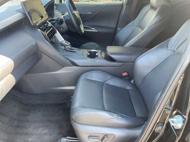 トヨタ ハリアー ハイブリッド Z レザーパッケージ 愛知県 2020(令2)年 5.4万km プレシャスブラックパール トヨタセーフティセンス　/ナビ　/全方位カメラ　/アダプティブクルーズコントロール　/レザーシート　/シートベンチレーション　/パワーシート　/ビルトインＥＴＣ2.0　/パワーバックドア　/クリアランスソナー　/寒冷地仕様　/スマートキー