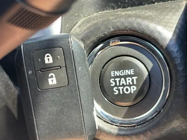 スズキ ハスラー HYBRID X 静岡県 2021(令3)年 7.2万km アクティブイエロー/ホワイト2トーンルーフ 社外7インチナビ/（FM/AM/SD/iPod/Bluetooth/CD/DVD）/フルセグTV/スズキセーフティー/前席シートヒーター/ETC/コーナーセンサー/オートライト/カーテンエアバッグ/純正フロアマット/レーンキープアシスト/横滑り防止システム/フォグランプ/純正15AW