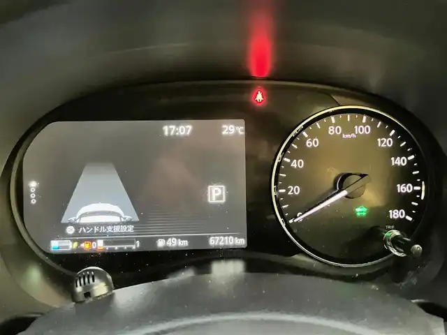 日産 キックス X ツートーンインテリアED 静岡県 2021(令3)年 6.8万km ダークブルー 純正9インチナビ（CD/DVD/BT/フルセグ）/地図SD無し/全方位カメラ/ドライブレコーダー前後/プロパイロット/ステアリングヒーター/デジタルインナーミラー/ETC/USB入力端子/純正フロアマット/純正17インチアルミホイール/合皮シート/D席N席シートヒーター/ルーフレール/ABS/横滑り防止装置/コーナーセンサー前後/レーンキープアシスト/オートライト/LEDヘッドライト/W+サイドエアバッグ/衝突軽減システム/エンジンスタートボタン/パワーステアリング/パワーウィンドウ/アイドリングストップ/スマートキー/オートエアコン