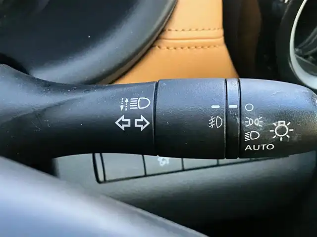 日産 キックス X ツートーンインテリアED 静岡県 2021(令3)年 6.8万km ダークブルー 純正9インチナビ（CD/DVD/BT/フルセグ）/地図SD無し/全方位カメラ/ドライブレコーダー前後/プロパイロット/ステアリングヒーター/デジタルインナーミラー/ETC/USB入力端子/純正フロアマット/純正17インチアルミホイール/合皮シート/D席N席シートヒーター/ルーフレール/ABS/横滑り防止装置/コーナーセンサー前後/レーンキープアシスト/オートライト/LEDヘッドライト/W+サイドエアバッグ/衝突軽減システム/エンジンスタートボタン/パワーステアリング/パワーウィンドウ/アイドリングストップ/スマートキー/オートエアコン