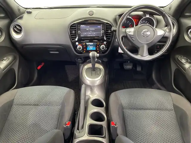 日産 ジューク 15RX Vセレクション 栃木県 2020(令2)年 2.6万km スーパーブラック 純正ナビ/(CD/DVD/フルセグTV/Bluetooth/MSV/SD/AUX)/インテリジェントエマージェンシーブレーキ/・ハイビームアシスト/・車線逸脱警報/全方位カメラ/ETC/前方ドラレコ/禁煙車/オートライト/HIDヘッドライト/横滑り防止装置/フォグランプ/スマートキー/プッシュスタート/アイドリングストップ/ステアリングスイッチ/革巻きステアリング/ウィンカーミラー/電動格納ミラー/純正17インチアルミホイール/純正フロアマット