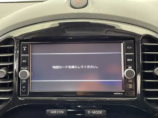 日産 ジューク 15RX Vセレクション 栃木県 2020(令2)年 2.6万km スーパーブラック 純正ナビ/(CD/DVD/フルセグTV/Bluetooth/MSV/SD/AUX)/インテリジェントエマージェンシーブレーキ/・ハイビームアシスト/・車線逸脱警報/全方位カメラ/ETC/前方ドラレコ/禁煙車/オートライト/HIDヘッドライト/横滑り防止装置/フォグランプ/スマートキー/プッシュスタート/アイドリングストップ/ステアリングスイッチ/革巻きステアリング/ウィンカーミラー/電動格納ミラー/純正17インチアルミホイール/純正フロアマット