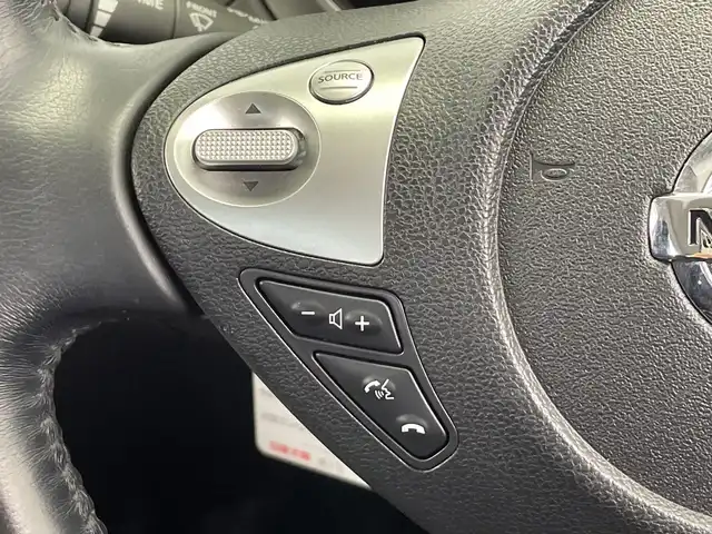 日産 ジューク 15RX Vセレクション 栃木県 2020(令2)年 2.6万km スーパーブラック 純正ナビ/(CD/DVD/フルセグTV/Bluetooth/MSV/SD/AUX)/インテリジェントエマージェンシーブレーキ/・ハイビームアシスト/・車線逸脱警報/全方位カメラ/ETC/前方ドラレコ/禁煙車/オートライト/HIDヘッドライト/横滑り防止装置/フォグランプ/スマートキー/プッシュスタート/アイドリングストップ/ステアリングスイッチ/革巻きステアリング/ウィンカーミラー/電動格納ミラー/純正17インチアルミホイール/純正フロアマット