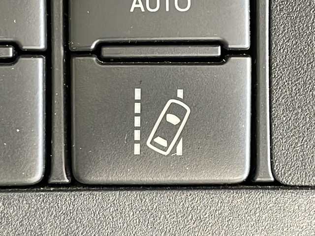 トヨタ シエンタ ハイブリッド G 茨城県 2017(平29)年 6.3万km ブラックマイカ 社外ナビ　フルセグＴＶ　Ｂｌｕｅｔｏｏｔｈ　バックモニター　衝突軽減ブレーキ　両側電動スライドドア　ＬＥＤヘッドランプ　フォグライト　純正１６インチアルミホイール　フルエアロ　ＥＴＣ　スマートキー