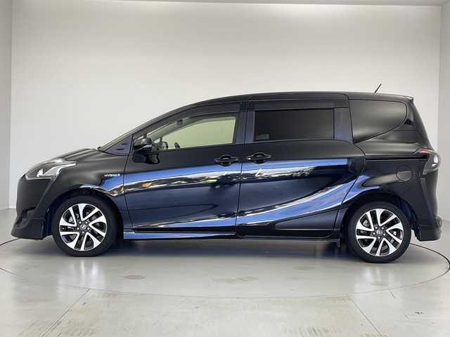 トヨタ シエンタ ハイブリッド G 茨城県 2017(平29)年 6.3万km ブラックマイカ 社外ナビ　フルセグＴＶ　Ｂｌｕｅｔｏｏｔｈ　バックモニター　衝突軽減ブレーキ　両側電動スライドドア　ＬＥＤヘッドランプ　フォグライト　純正１６インチアルミホイール　フルエアロ　ＥＴＣ　スマートキー