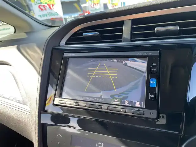 ホンダ シャトル ハイブリッド X スタイルエディション 千葉県 2016(平28)年 3.5万km ホワイトオーキッドパール あんしんパッケージ/・衝突軽減ブレーキ/・サイド＆カーテンエアバッグ/ハーフレザーシート/純正SDナビ【VXM-164VFi】/・CD/DVD/Bluetooth/フルセグTV/バックカメラ/スマートキー/クルーズコントロール/純正LEDヘッドライト/フォグランプ/パドルシフト/社外ドライブレコーダー/ビルトインETC/本革巻きステアリング/ドアバイザー