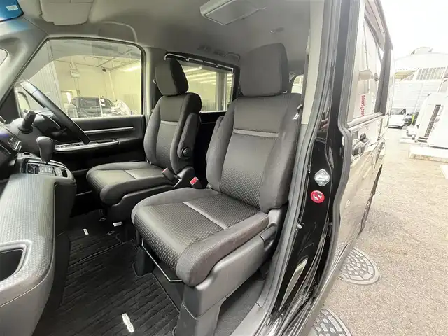 ホンダ ステップワゴン スパーダ ホンダセンシング 滋賀県 2020(令2)年 4.8万km プレミアムスパークルブラックパール 純正９インチナビ/Bluetooth/USB/CD/DVD/フルセグ/前後ドラレコ/ホンダセンシング/追従クルーズコントロール/MTモード付AT/オートライト/LEDヘッドライト/バックカメラ/両側電動スライド/ウォークスルー/フリップダウンモニター/ビルトインETC2.0/プッシュスタート/スマートキー/ステアリングリモコン/ワクワクゲート