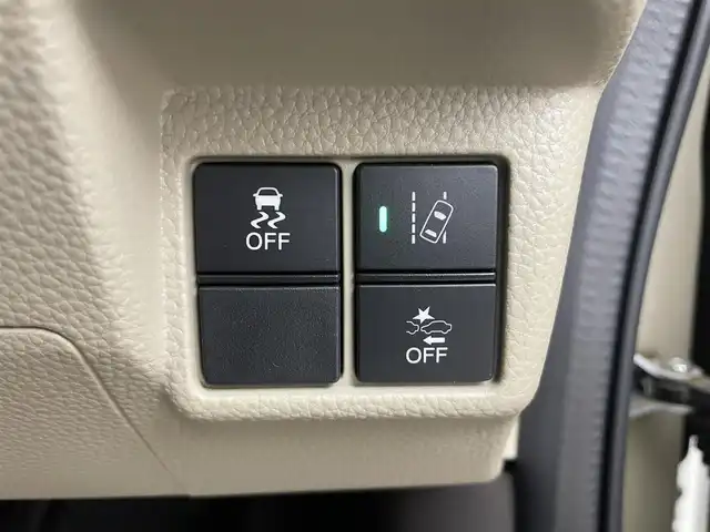 ホンダ Ｎ ＢＯＸ G L ターボ ホンダセンシング 大分県 2019(令1)年 3.7万km プレミアムアイボリーパールⅡ ホンダセンシング/・衝突軽減ブレーキ(CMBS)/・誤発進抑制機能/・後方誤発進抑制機能/・歩行者事故低減ステアリング/・路外逸脱抑制機能/・ACC(アダプティブクルーズコントロール)/・LKAS(車線維持支援システム)/・オートハイビーム/・先行車発進お知らせ機能/・標識認識機能/純正8型ナビ　型式：VXU-195NBi/【フルセグTV、DVD再生可、BT対応、USB】/ステアリングスイッチ/バックカメラ/両側電動スライドドア/ビルトインETC/純正ドライブレコーダー/パドルシフト/アイドリングストップ/横滑り防止装置/電動格納ミラー/純正フロアマット/オートライト/LEDヘッドライト/社外14インチアルミホイール