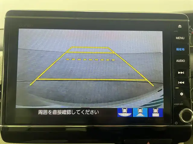 ホンダ Ｎ ＢＯＸ G L ターボ ホンダセンシング 大分県 2019(令1)年 3.7万km プレミアムアイボリーパールⅡ ホンダセンシング/・衝突軽減ブレーキ(CMBS)/・誤発進抑制機能/・後方誤発進抑制機能/・歩行者事故低減ステアリング/・路外逸脱抑制機能/・ACC(アダプティブクルーズコントロール)/・LKAS(車線維持支援システム)/・オートハイビーム/・先行車発進お知らせ機能/・標識認識機能/純正8型ナビ　型式：VXU-195NBi/【フルセグTV、DVD再生可、BT対応、USB】/ステアリングスイッチ/バックカメラ/両側電動スライドドア/ビルトインETC/純正ドライブレコーダー/パドルシフト/アイドリングストップ/横滑り防止装置/電動格納ミラー/純正フロアマット/オートライト/LEDヘッドライト/社外14インチアルミホイール