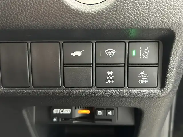 ホンダ ＣＲ－Ｖ EX・ブラックエディション 鹿児島県 2022(令4)年 3.8万km クリスタルブラックパール 禁煙車/ホンダセンシング/　・クルーズコントロール(追従走行あり)/　・レーンキープアシスト/　・ブラインドスポットモニター/　・先行車発進お知らせ機能/LEDアクティブコーナリングライト/純正ナビ(VRU-225CVi)/　・フルセグTV/　・CD/DVD/　・Bluetooth/　・SD/USB/　・AUX/　・AM/FM/バックカメラ/サンルーフ/電動リアゲート/前席パワーシート/全席シートヒーター/ステアリングヒーター/オートワイパー/電動パーキング/ブレーキホールド/ETC/自動防眩式インナーミラー/電動格納ミラー/純正フロアマット/純正アルミホイール/ステアリングリモコン