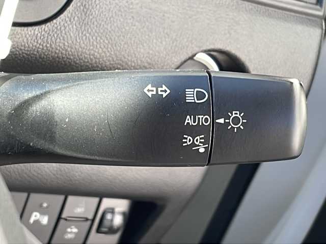 スズキ スイフト HYBRID MG 福島県 2020(令2)年 7.3万km ピュアホワイトP パナソニックメモリナビ　バックＣ　ＢＴ　ＥＴＣ　ＢＳＭ　追従クルコン　ステリモ　前席シートヒーター　電格ミラー　ミラーヒーター　Ｐセンサー　ハロゲンヘッドライト　スマートキー　スペアキー　トノカバー