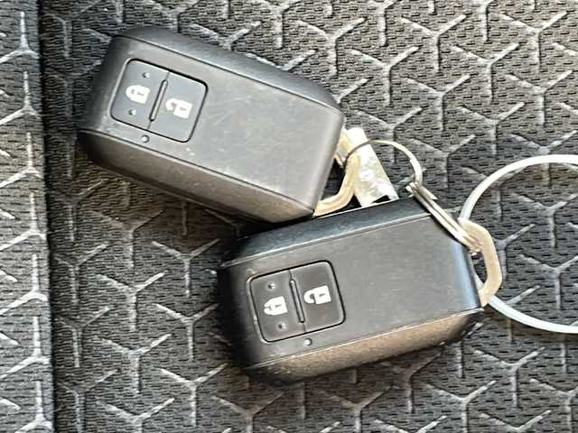 スズキ スイフト HYBRID MG 福島県 2020(令2)年 7.3万km ピュアホワイトP パナソニックメモリナビ　バックＣ　ＢＴ　ＥＴＣ　ＢＳＭ　追従クルコン　ステリモ　前席シートヒーター　電格ミラー　ミラーヒーター　Ｐセンサー　ハロゲンヘッドライト　スマートキー　スペアキー　トノカバー