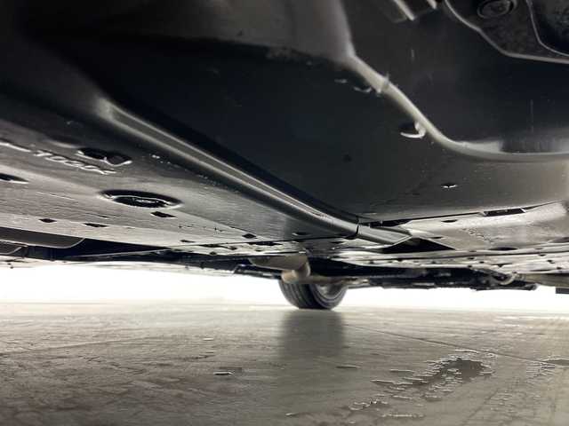 レクサス ＩＳ 300h バージョンL 道央・札幌 2017(平29)年 5.4万km ディープブルーマイカ ・4WD/・寒冷地仕様/・純正ナビ/・BT&CD&SD&フルセグTV/・バックカメラ/・レーダークルーズコントロール/・ブラインドスポットモニター/・レザーシート/・前席シートヒーター&ベンチレーション/・前席パワーシート/・電動サンシェード/・純正ドライブレコーダー/・ビルトインETC/・LEDヘッドライト/・オートライト/・オートマチックハイビーム/・スマートキー/・スペアキー