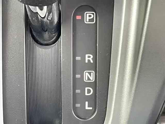 マツダ フレア クロスオーバー XT 千葉県 2014(平26)年 5.5万km クールカーキパールメタリック 4WD/衝突軽減ブレーキ/横滑り防止装置/社外7インチメモリナビ/CD DVD ワンセグTV/バックカメラ/シートヒーター/ベンチシート/純正15インチアルミホイール/革巻きステアリング/ウィンカーミラー/スマートキー/プッシュスタート/ETC