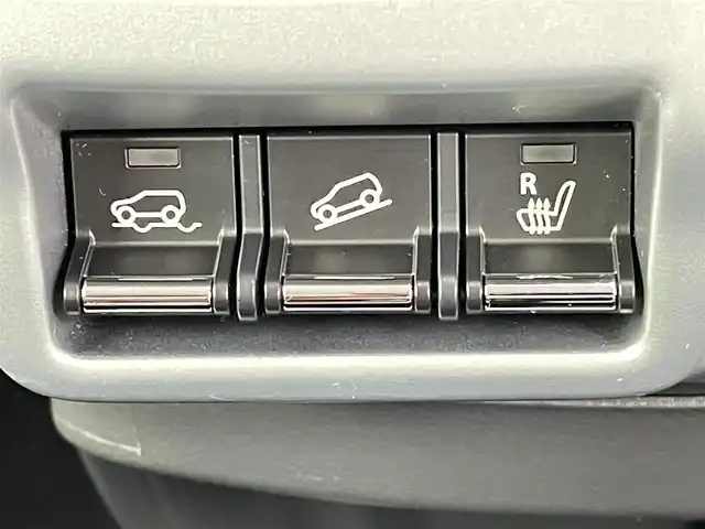 マツダ フレア クロスオーバー XT 千葉県 2014(平26)年 5.5万km クールカーキパールメタリック 4WD/衝突軽減ブレーキ/横滑り防止装置/社外7インチメモリナビ/CD DVD ワンセグTV/バックカメラ/シートヒーター/ベンチシート/純正15インチアルミホイール/革巻きステアリング/ウィンカーミラー/スマートキー/プッシュスタート/ETC