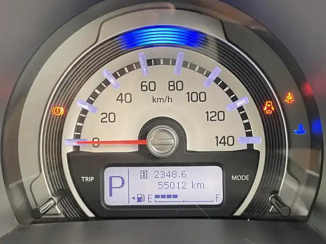 マツダ フレア クロスオーバー XT 千葉県 2014(平26)年 5.5万km クールカーキパールメタリック 4WD/衝突軽減ブレーキ/横滑り防止装置/社外7インチメモリナビ/CD DVD ワンセグTV/バックカメラ/シートヒーター/ベンチシート/純正15インチアルミホイール/革巻きステアリング/ウィンカーミラー/スマートキー/プッシュスタート/ETC