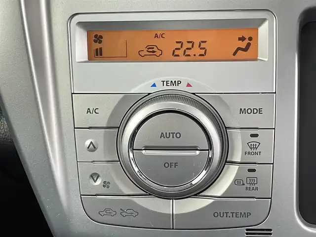 マツダ フレア クロスオーバー XT 千葉県 2014(平26)年 5.5万km クールカーキパールメタリック 4WD/衝突軽減ブレーキ/横滑り防止装置/社外7インチメモリナビ/CD DVD ワンセグTV/バックカメラ/シートヒーター/ベンチシート/純正15インチアルミホイール/革巻きステアリング/ウィンカーミラー/スマートキー/プッシュスタート/ETC