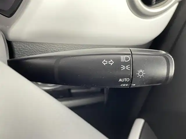 マツダ フレア クロスオーバー XT 千葉県 2014(平26)年 5.5万km クールカーキパールメタリック 4WD/衝突軽減ブレーキ/横滑り防止装置/社外7インチメモリナビ/CD DVD ワンセグTV/バックカメラ/シートヒーター/ベンチシート/純正15インチアルミホイール/革巻きステアリング/ウィンカーミラー/スマートキー/プッシュスタート/ETC
