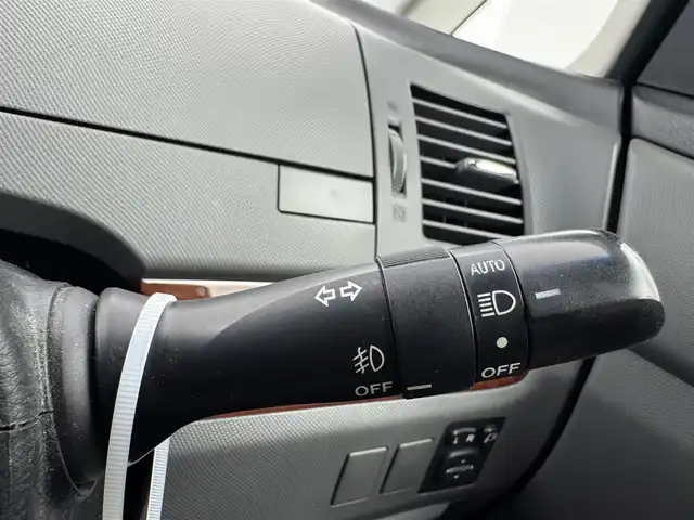 トヨタ エスティマ アエラス Gエディション 愛知県 2010(平22)年 5.6万km ホワイトパールクリスタルシャイン 純正ナビ　/（フルセグ／ＢＴ／ＣＤ／ＤＶＤ）　/サンルーフ　/フリップダウン　/クルーズコントロール　/バックモニター /両側パワースライドドア　/オートライト　/電動格納ミラー　/ドライブレコーダー　/純正AW