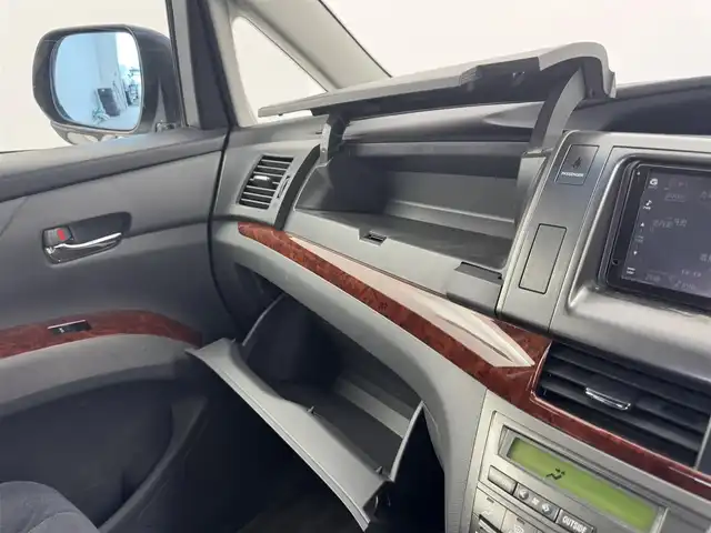 トヨタ エスティマ アエラス Gエディション 愛知県 2010(平22)年 5.6万km ホワイトパールクリスタルシャイン 純正ナビ　/（フルセグ／ＢＴ／ＣＤ／ＤＶＤ）　/サンルーフ　/フリップダウン　/クルーズコントロール　/バックモニター /両側パワースライドドア　/オートライト　/電動格納ミラー　/ドライブレコーダー　/純正AW