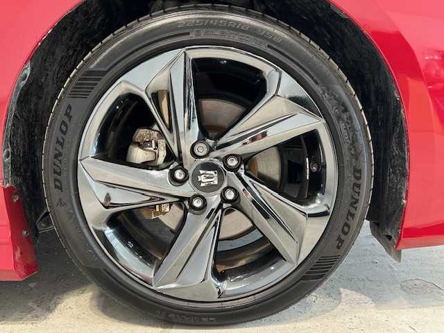 トヨタ クラウン ハイブリッド RS 宮城県 2019(令1)年 7.8万km リッチレッドクリスタルシャインガラスフレーク 純正ナビ/トヨタセーフティセンス/・プリクラッシュセーフティー/・レーントレーシングアシスト/・レーンディパーチャーアラート/・レーダークルーズコントロール/バックカメラ/MTモード付きAT/パワーシート/シートヒーター/LEDヘッドライト/フォグランプ/オートライト/純正ビルトインETC2.0/純正ドライブレコーダー/純正アルミホイール/純正フロアマット/Bluetooth、CD、DVD/フルセグTV（走行中視聴可能）/横滑り防止装置/盗難防止装置