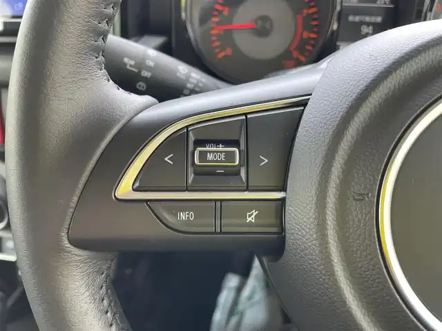 スズキ ジムニー XC 石川県 2022(令4)年 0.9万km ジャングルグリーン 4WD/ターボ/社外8型メモリーナビ/フルセグTV/バックカメラ/LEDヘッドライト/ETC/純正アルミホイール/レーダーブレーキ/シートヒーター/スマートキー/プッシュスタート/電動ミラー/クルーズコントロール/社外グリル/保証書