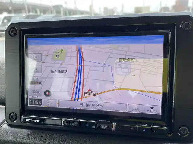 スズキ ジムニー XC 石川県 2022(令4)年 0.9万km ジャングルグリーン 4WD/ターボ/社外8型メモリーナビ/フルセグTV/バックカメラ/LEDヘッドライト/ETC/純正アルミホイール/レーダーブレーキ/シートヒーター/スマートキー/プッシュスタート/電動ミラー/クルーズコントロール/社外グリル/保証書