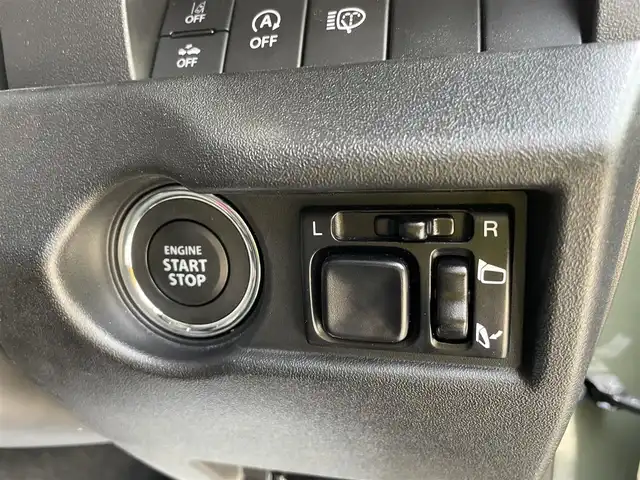 スズキ ジムニー XC 石川県 2022(令4)年 0.9万km ジャングルグリーン 4WD/ターボ/社外8型メモリーナビ/フルセグTV/バックカメラ/LEDヘッドライト/ETC/純正アルミホイール/レーダーブレーキ/シートヒーター/スマートキー/プッシュスタート/電動ミラー/クルーズコントロール/社外グリル/保証書